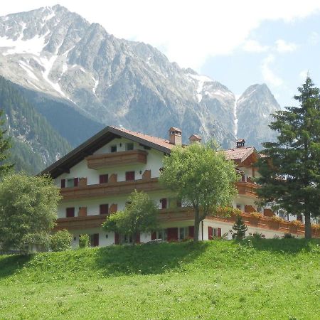 Aparthotel Kuhlerhof Anterselva di Mezzo Zewnętrze zdjęcie